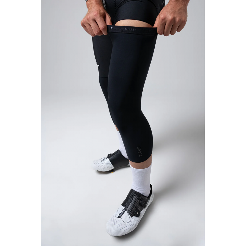 Gobik Haru 2.0 Pitch Black unisex Thermo-Kniebandage - Versand 24h
