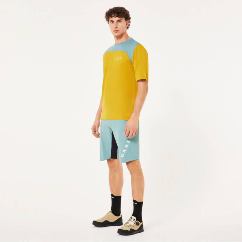 Oakley Free Ride Lined blaue Shorts - Versand 24h