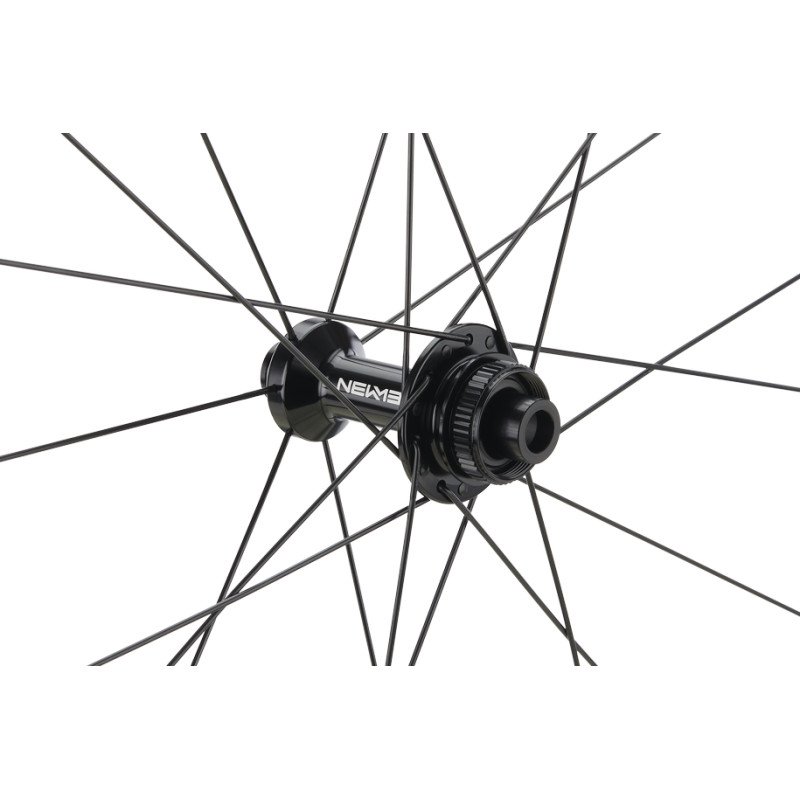 Newmen Advanced A.50 Carbon – Paar leichte Räder