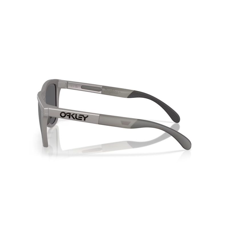 Oakley Frogskins Range Titan Linsen Prizm Schwarz polarisiert 928423