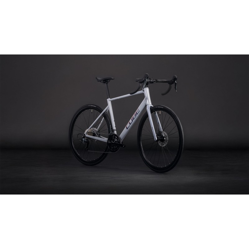 Cube Attain Race 2026 | Bicicleta de Carretera Carbono Cómoda y Rápida