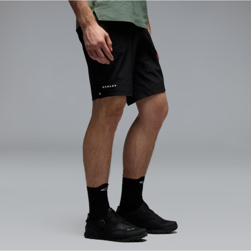 Oakley Seeker Whip gefütterte kurze schwarze Shorts - Versand 24h