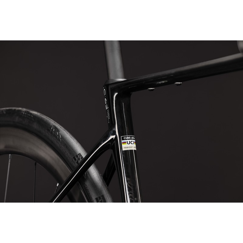 Cube Attain C:62 SLT 2027 | Ultegra Di2 und Carbon