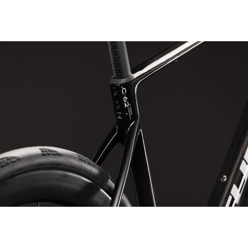Cube Attain C:62 SLT 2027 | Ultegra Di2 und Carbon