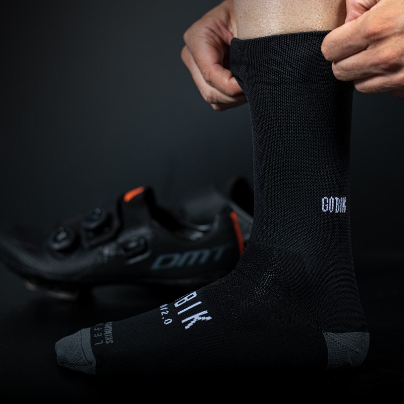 Gobik Iro 2.0 schwarze Logo Unisex Socken - Versand 24h