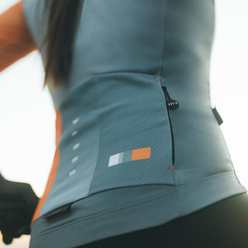 Gobik Cobble Nectarine Frau langärmliges Trikot - Versand 24h